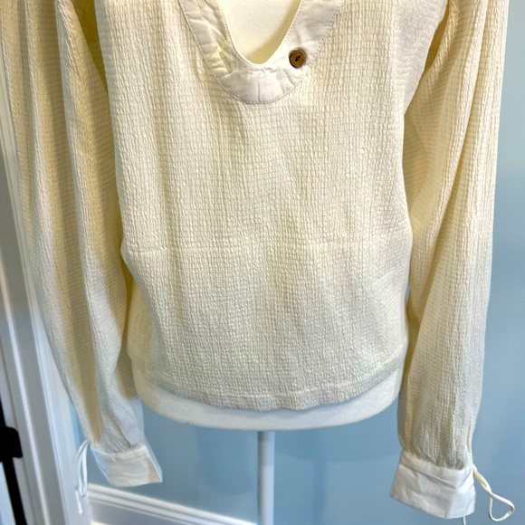 Free People Gorgeous Puff Sleeve Blouse Deep V Plunge Neckline Cream Size Large - Picture 2 of 11